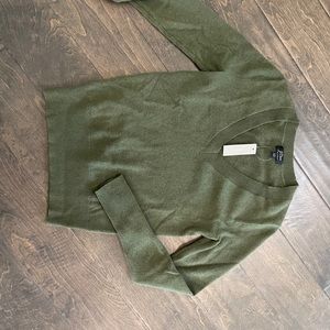 NW Jcrew 100% cashmere sweater
